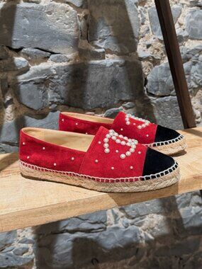 Chanel 2017 Red Suede Faux Pearls Embellished CC Espadrilles
